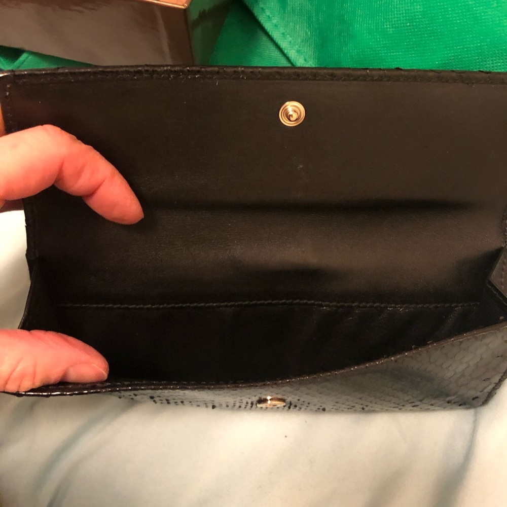 Gucci Wallet - Picture 3 of 3